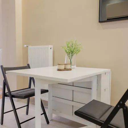 Modern 2Bdr Apt - 2' To Metro - Direct To Acropolis